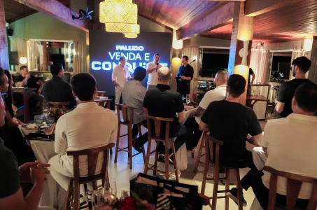 Paludo Incorporadora celebra o sucesso da Campanha Venda e Conquiste em noite de premiação em Bombinhas.