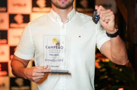 Paludo Incorporadora celebra o sucesso da Campanha Venda e Conquiste em noite de premiação em Bombinhas.